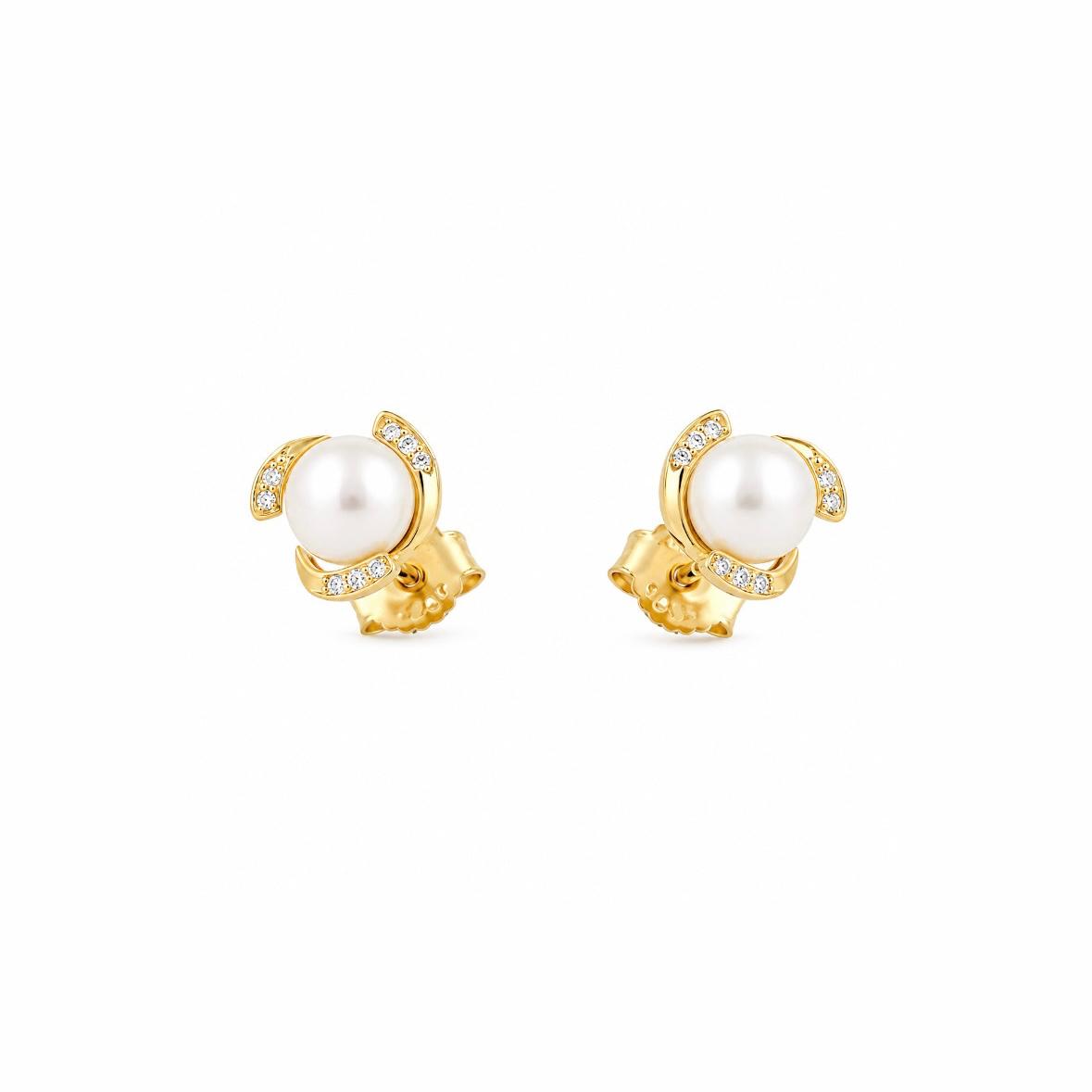 Boston Pearl Earrings