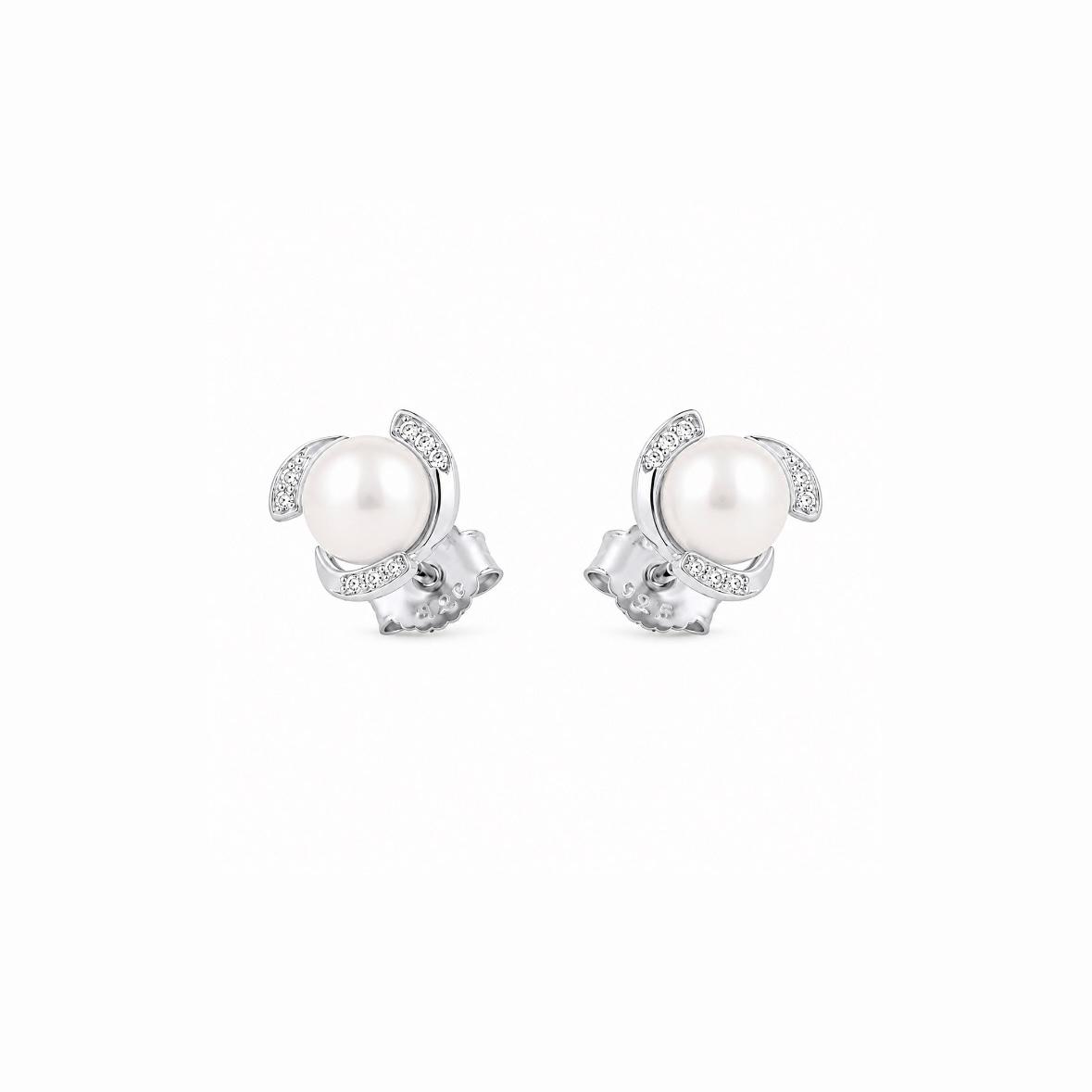Boston Pearl Earrings