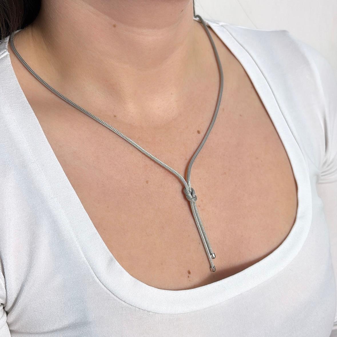 Malaga Necklace Elegant Knot